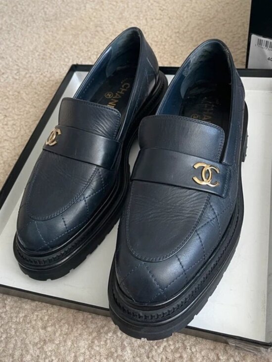 Chanel Calfskin Womens Stitched CC Loafers 38 Black 1843211  Chanel Black Quilted Leather CC Loafers Size 38